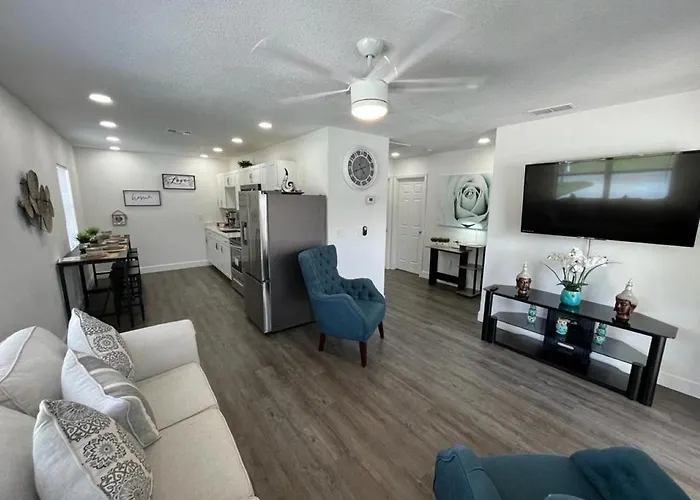 Incredible Comfortable Apartments Near The Airport And Beaches