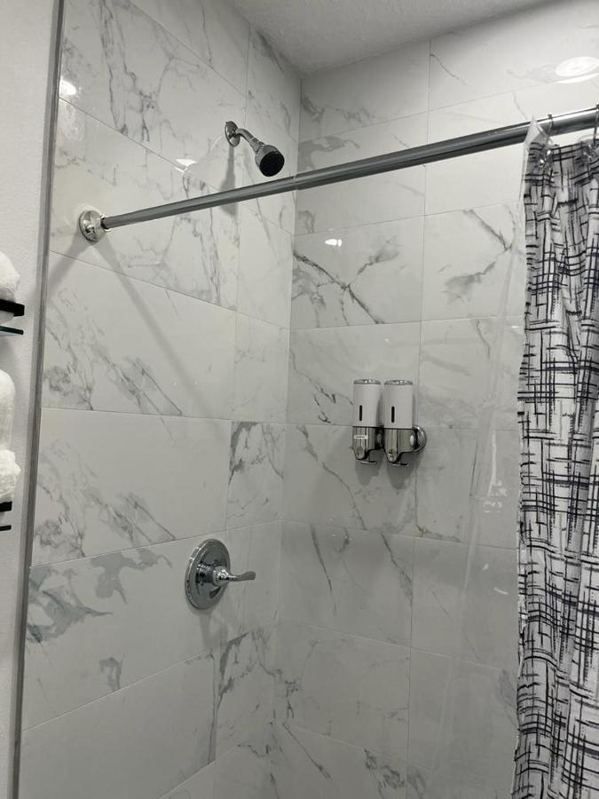Incredible Comfortable Near The Airport And Beaches * Tampa